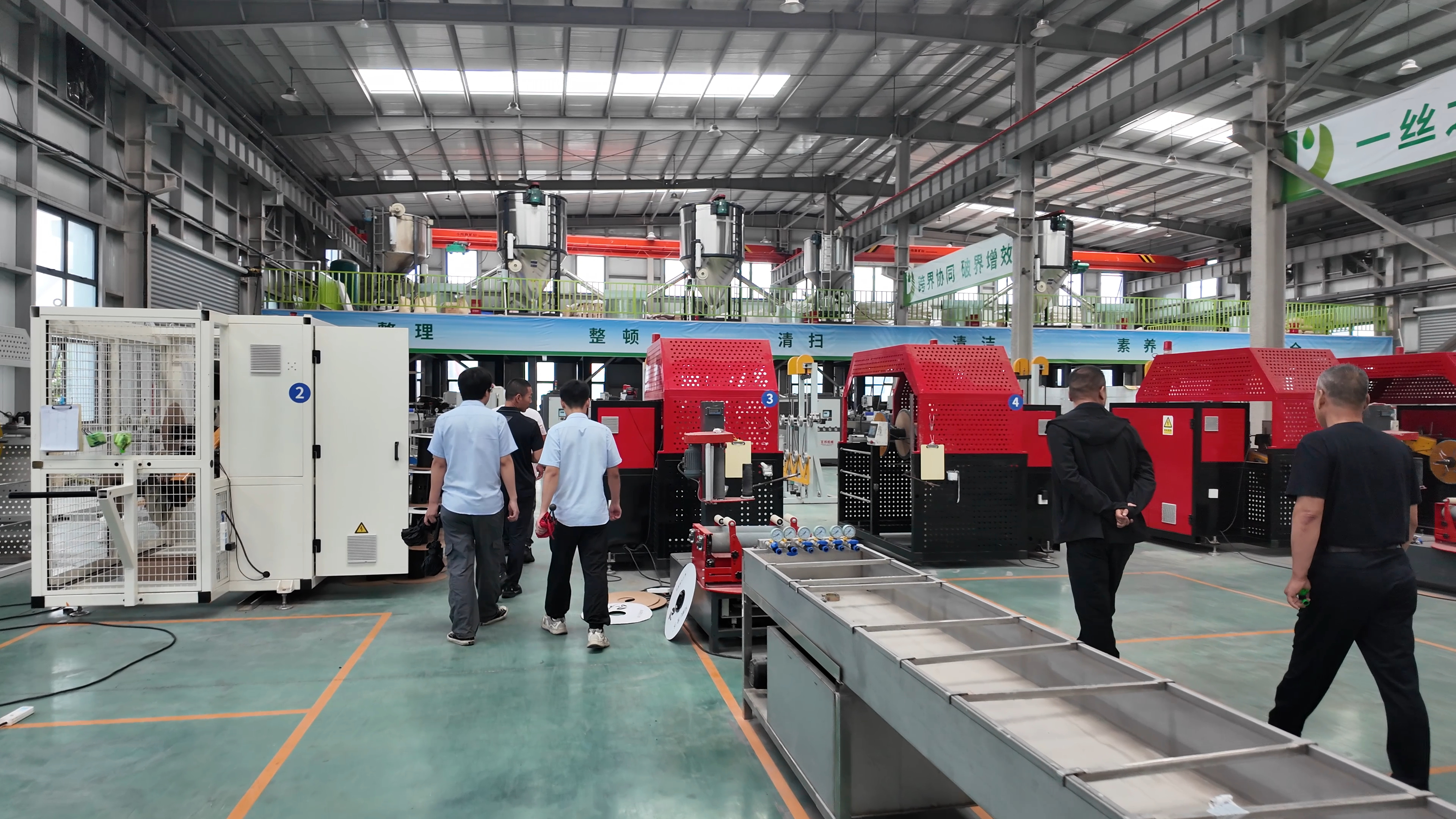 客户现场考察！精业滴灌带设备生产线调试期获认可，品质初心看得见